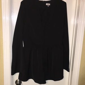 Black long sleeves romper sizeLG by Toni